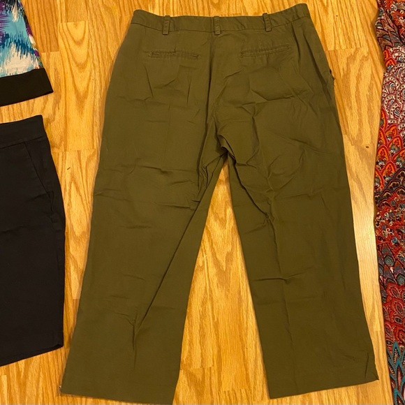 Calvin Klein Capri - Picture 5 of 5